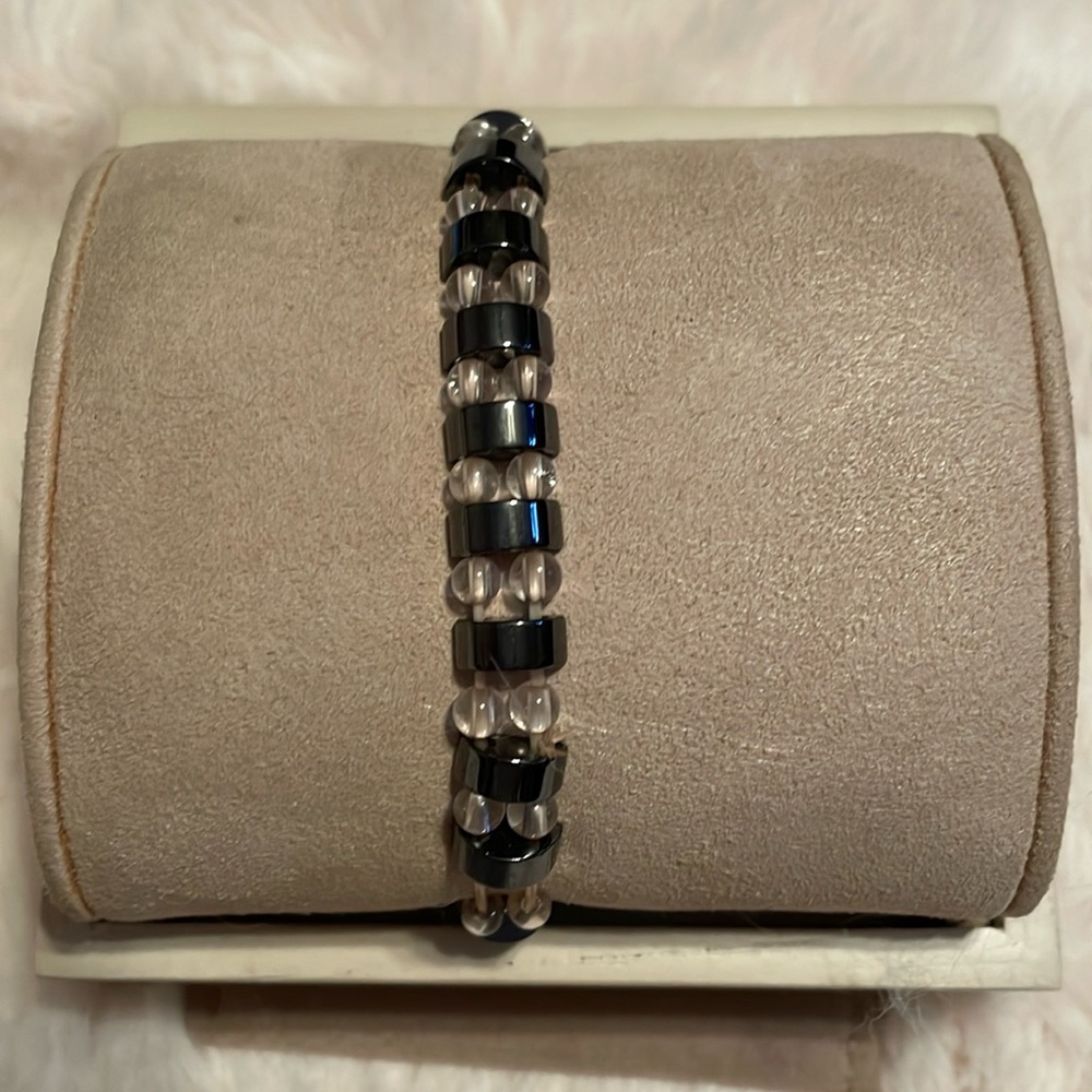 Black Magnetic and clear beaded bracelet